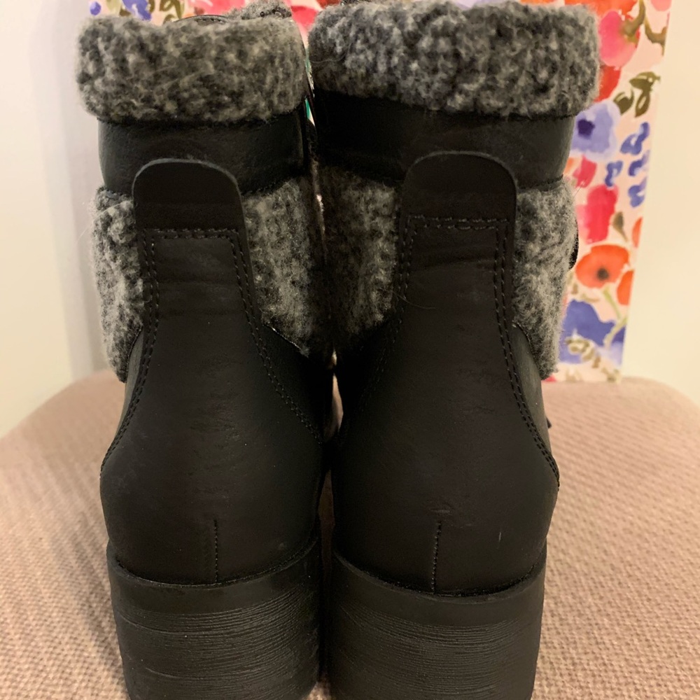 Boots - Picture 3 of 3
